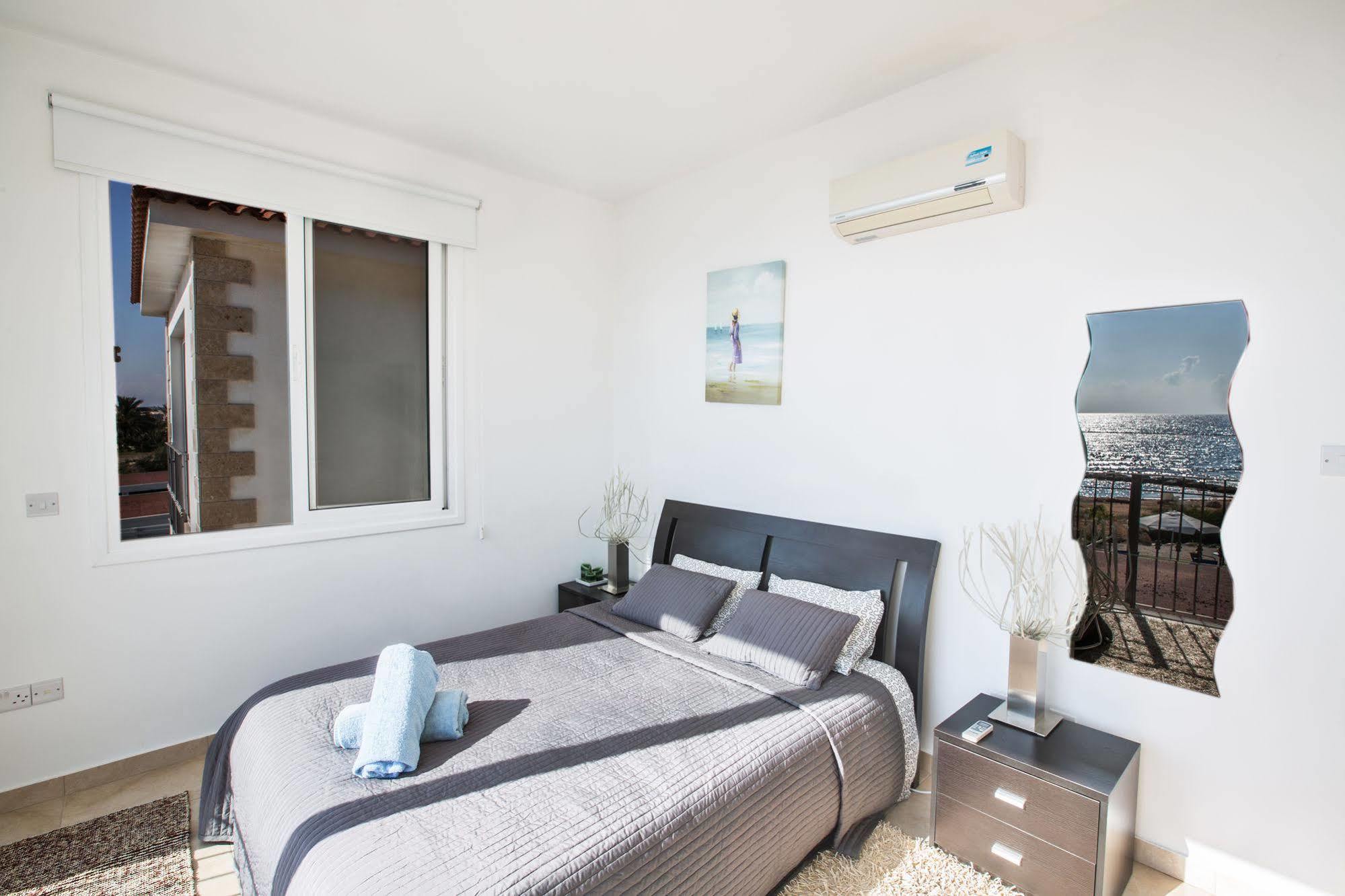 Gorgona Villas Айя-Напа Экстерьер фото