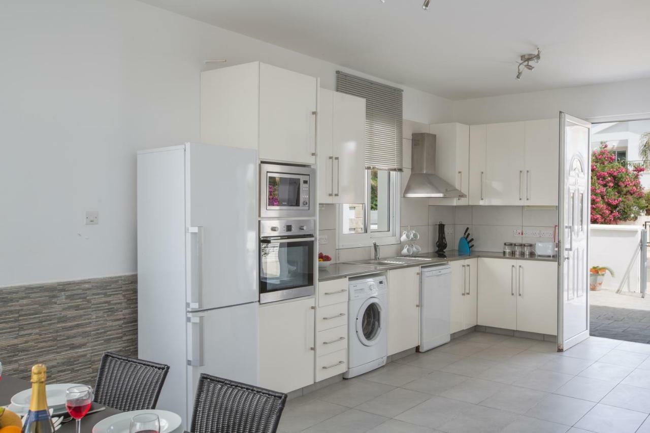 Gorgona Villas Айя-Напа Экстерьер фото